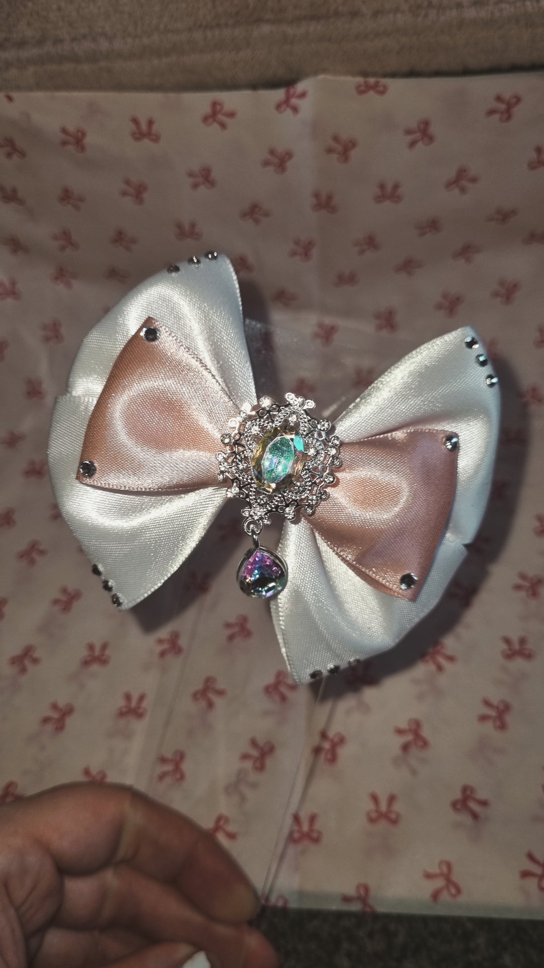 Hallie-Mae bow