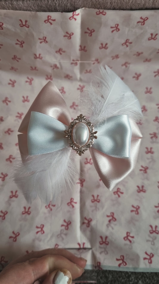 Hallie-Mae bow