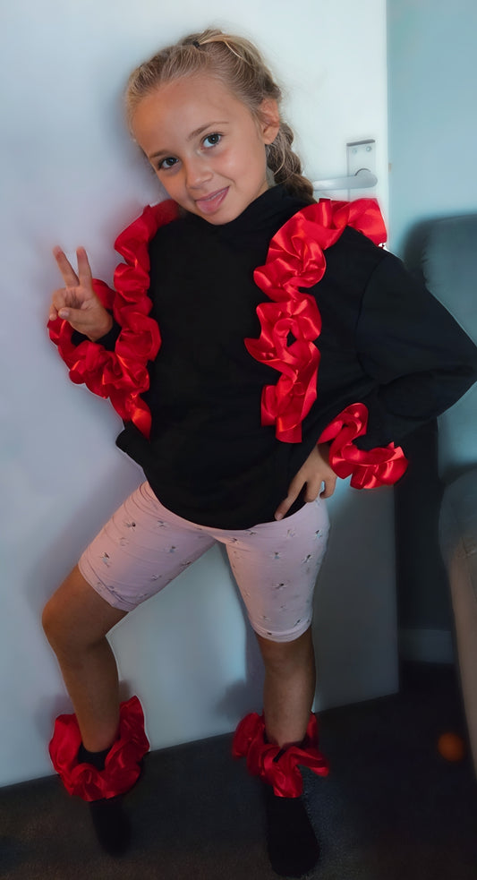 Hoodie frills