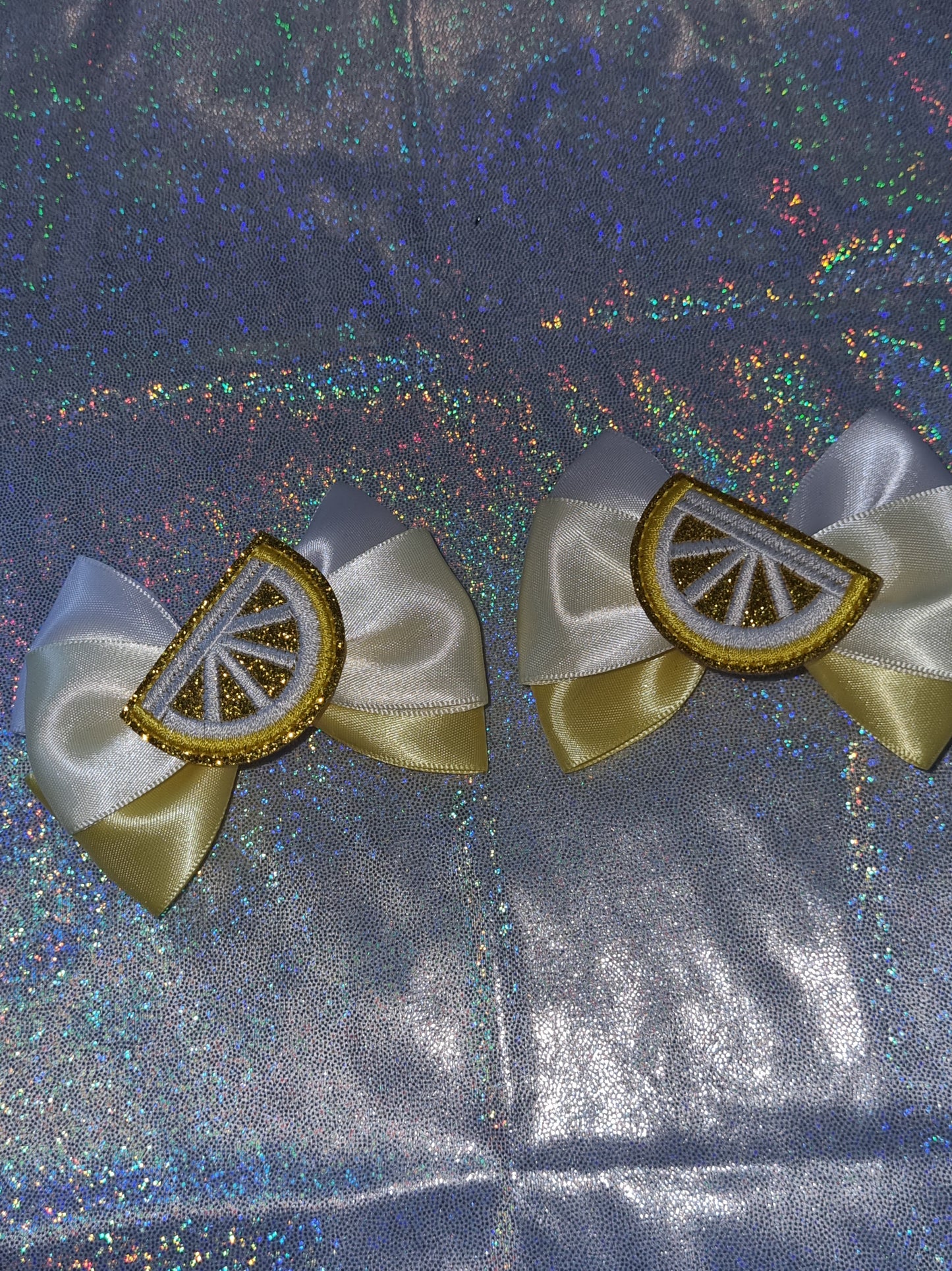 Lemon bows